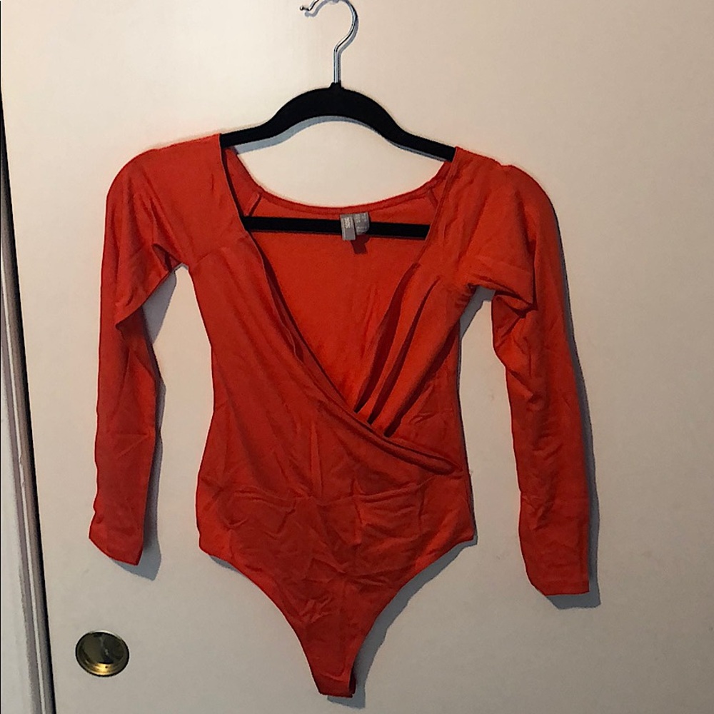 Long sleeve body suit